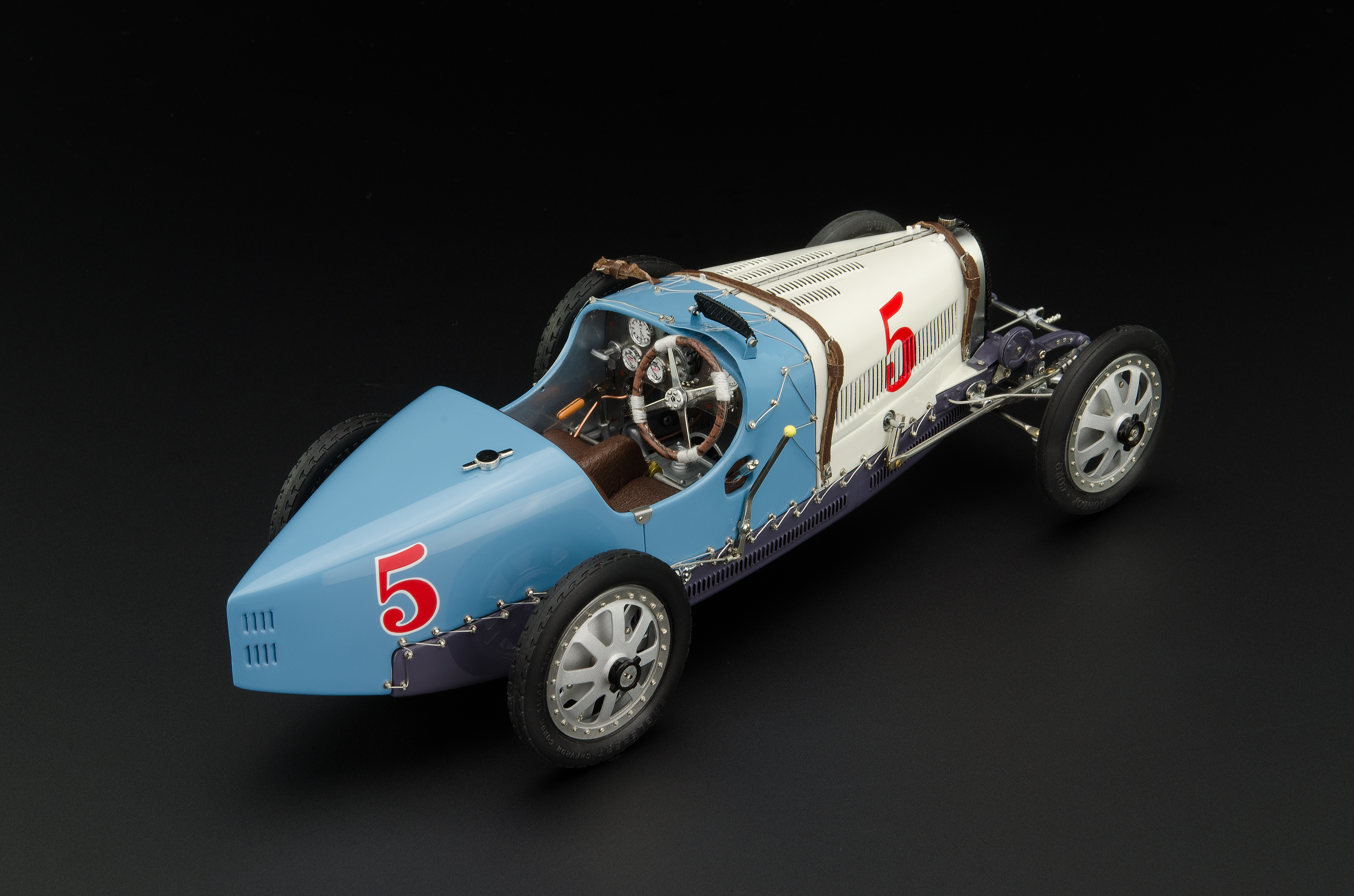cmc-M-100-013-Bugatti-Nation-Colour-Argentina-06