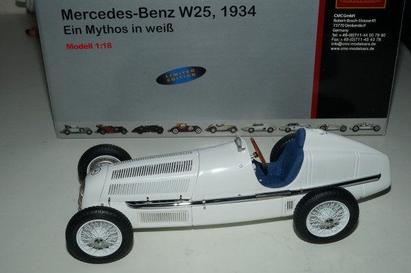 Mercedes-Benz W25 Ein Mythos in weiß CMC M-065 -pre-owned