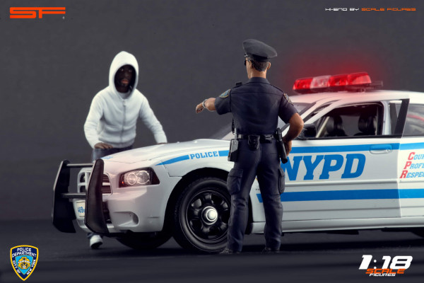 1/18 NYPD Cop plus Gangsta von SF Scale Figures - Handarbeit -