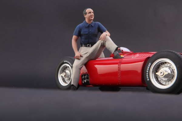 1/18 J.M. Fangio sitting 2 von SF Scale Figures - Handarbeit -